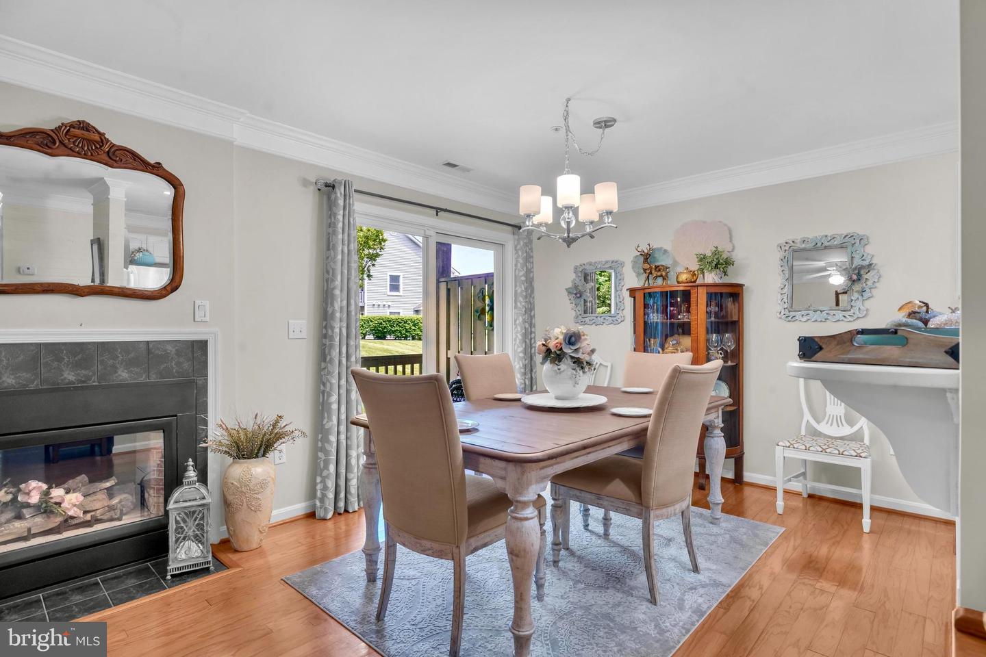 605 Teal Ct