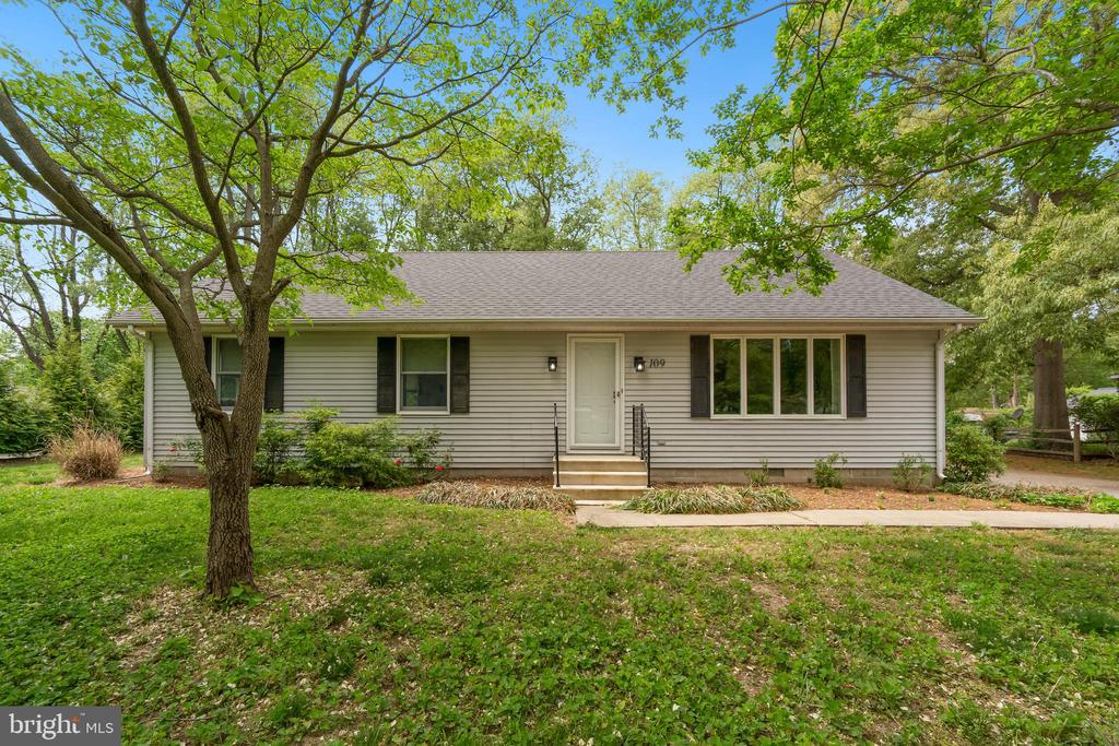 109 Edmore Rd