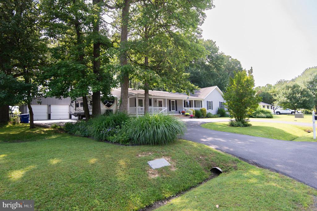 3 Ackerman Ct