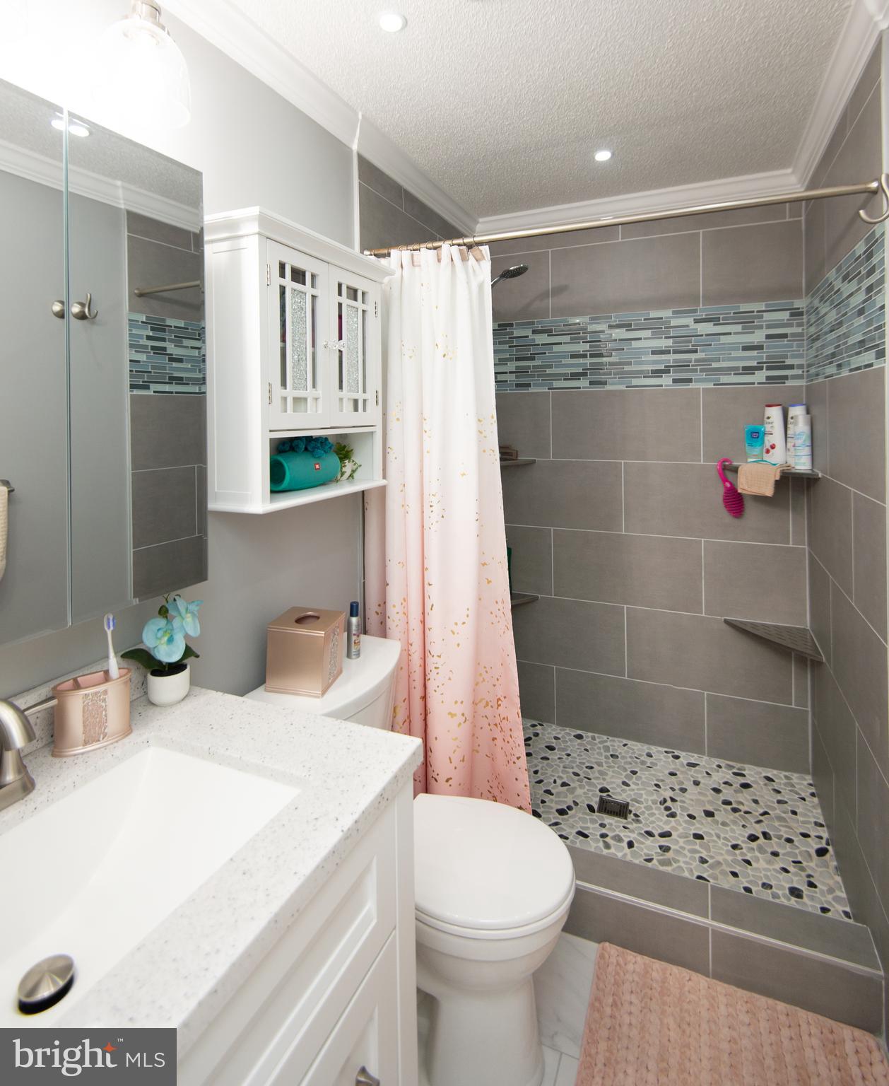 3 Ackerman Ct