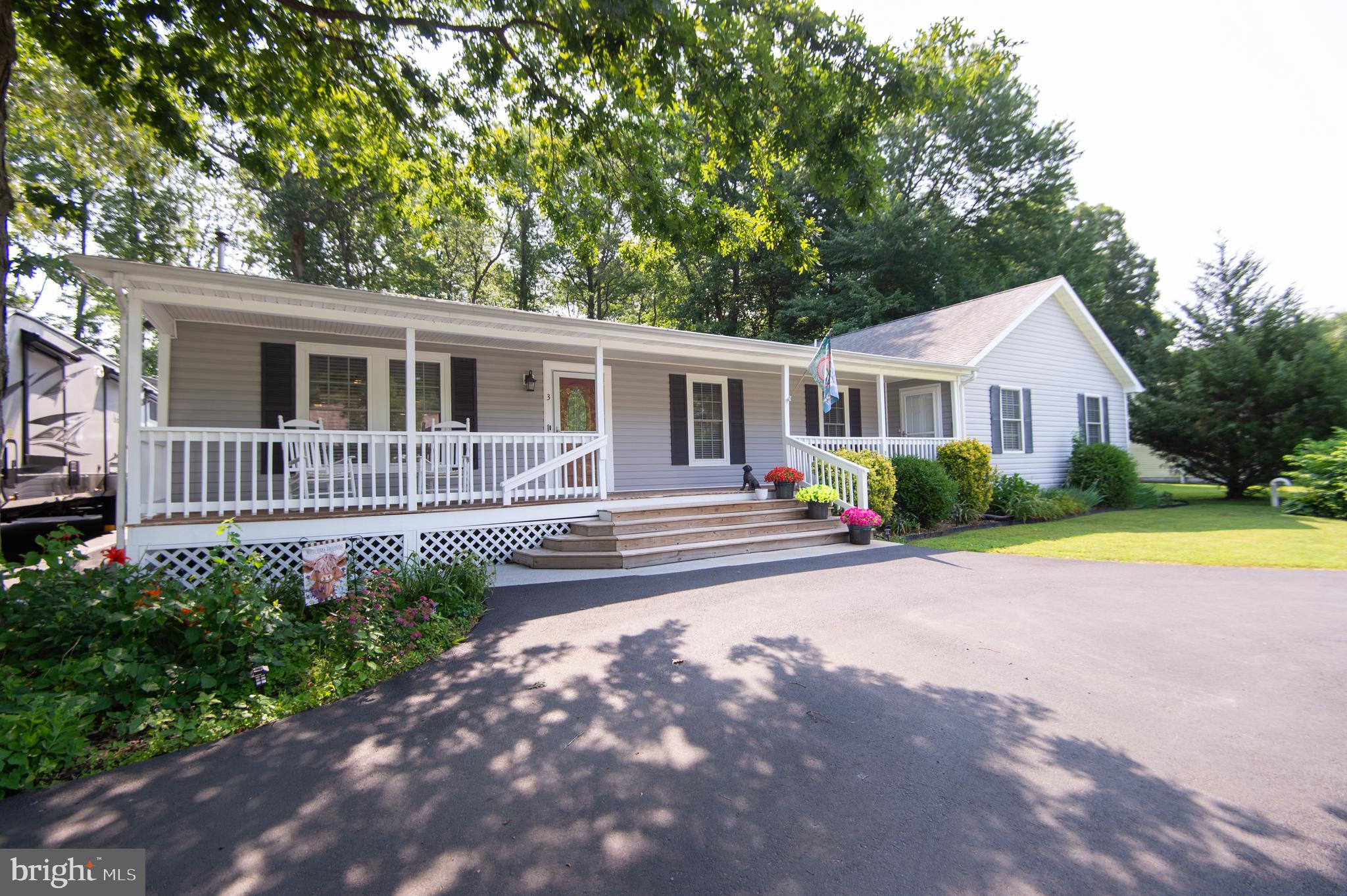 3 Ackerman Ct