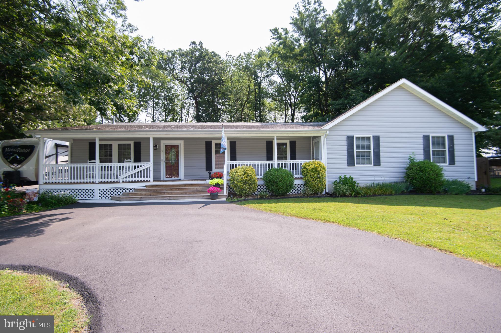 3 Ackerman Ct