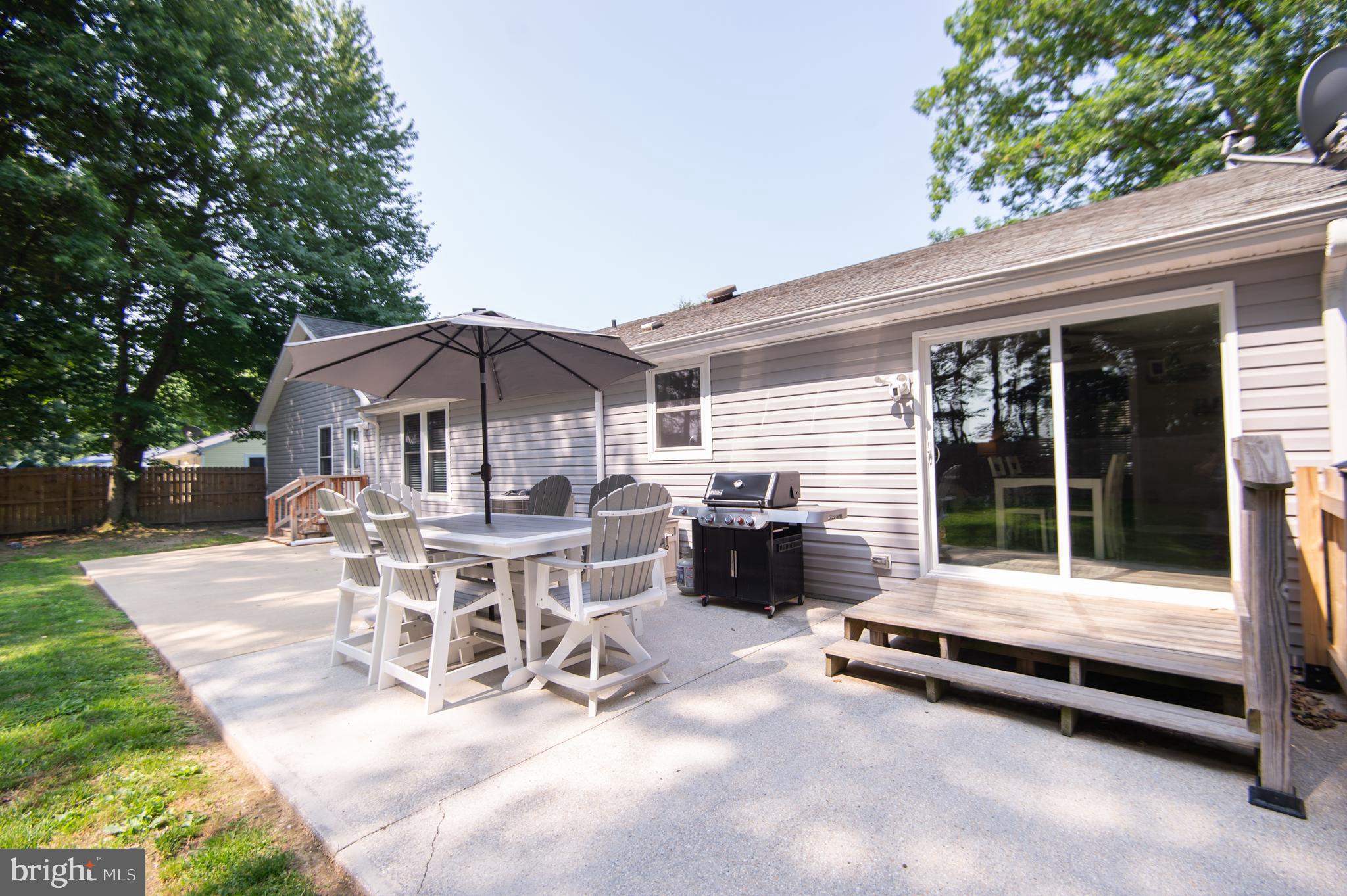 3 Ackerman Ct