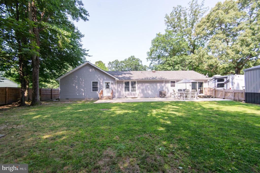 3 Ackerman Ct
