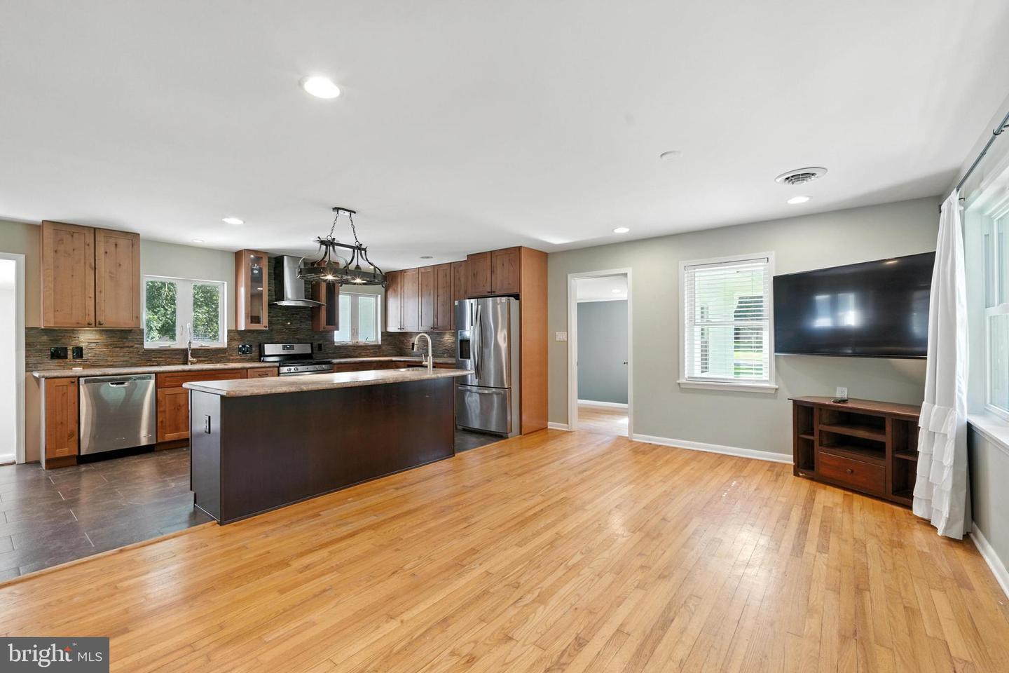 129 White Marsh Rd