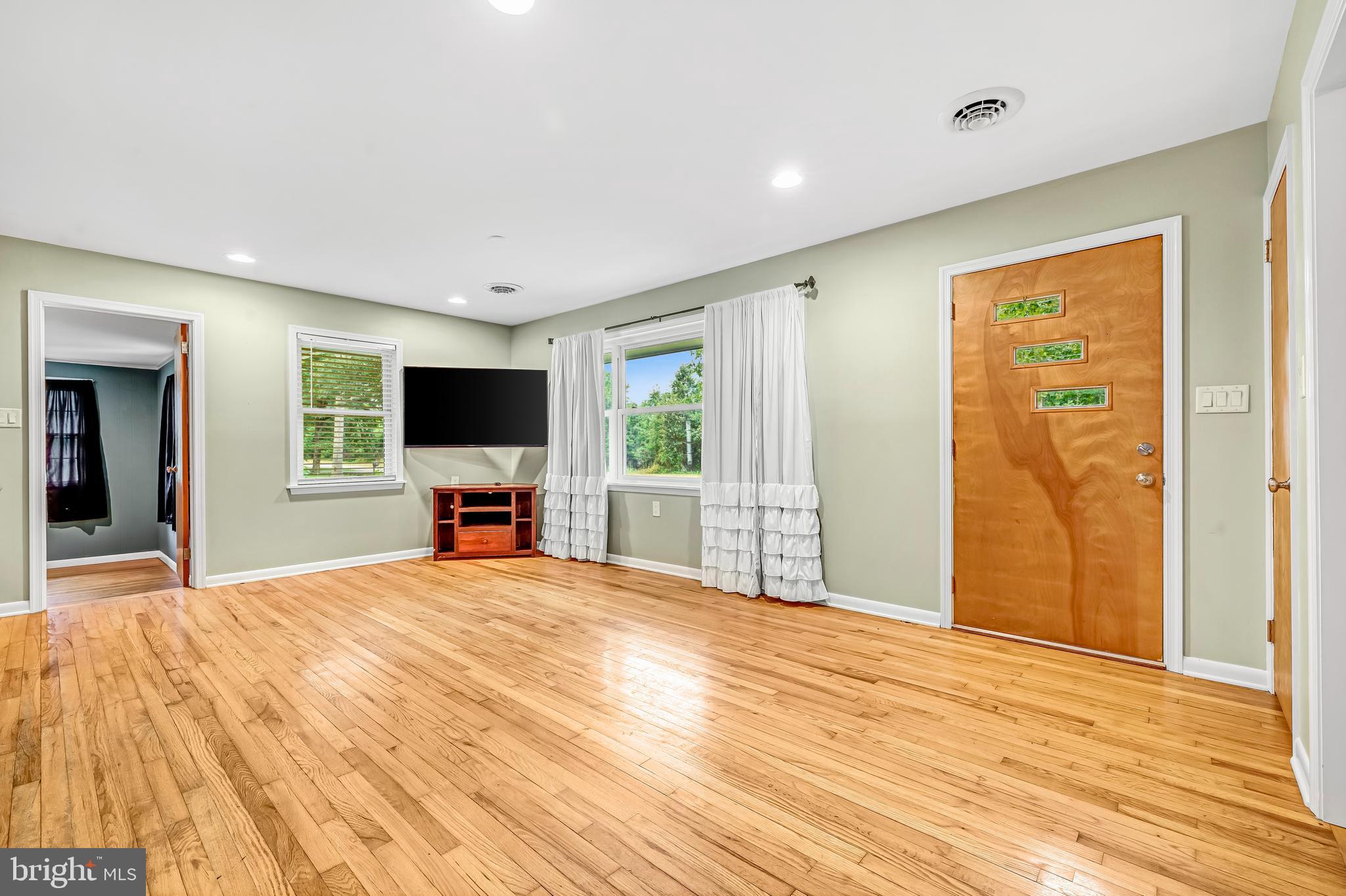 129 White Marsh Rd