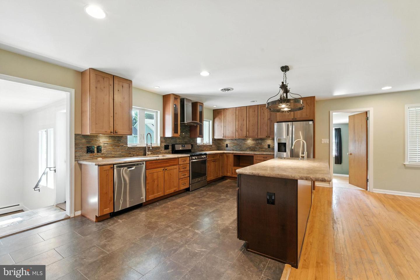 129 White Marsh Rd