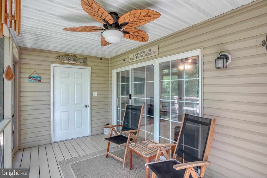 1033 DUNDEE COURT 5