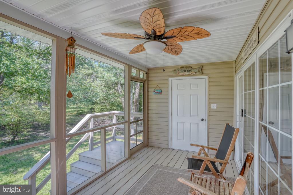 1033 DUNDEE COURT 5