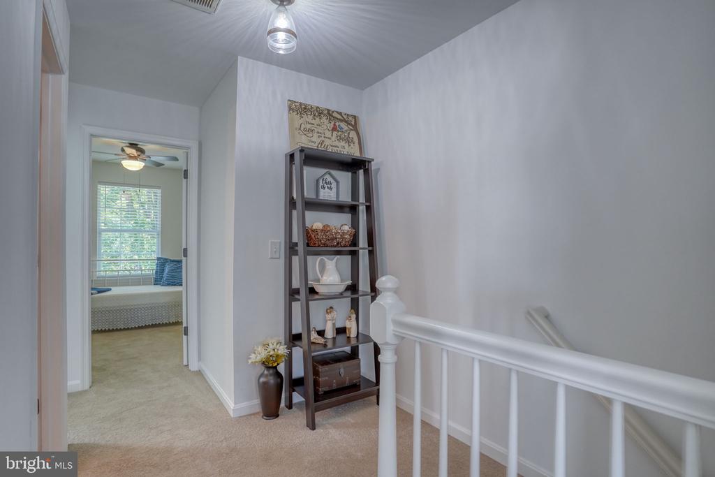 1033 DUNDEE COURT 5