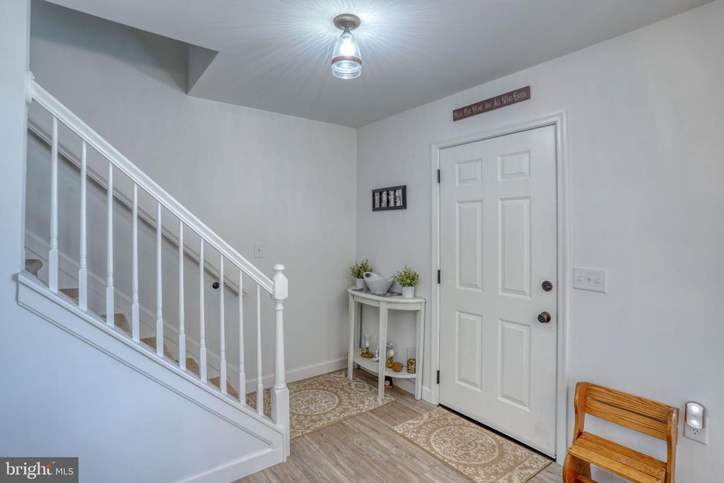 1033 DUNDEE COURT 5