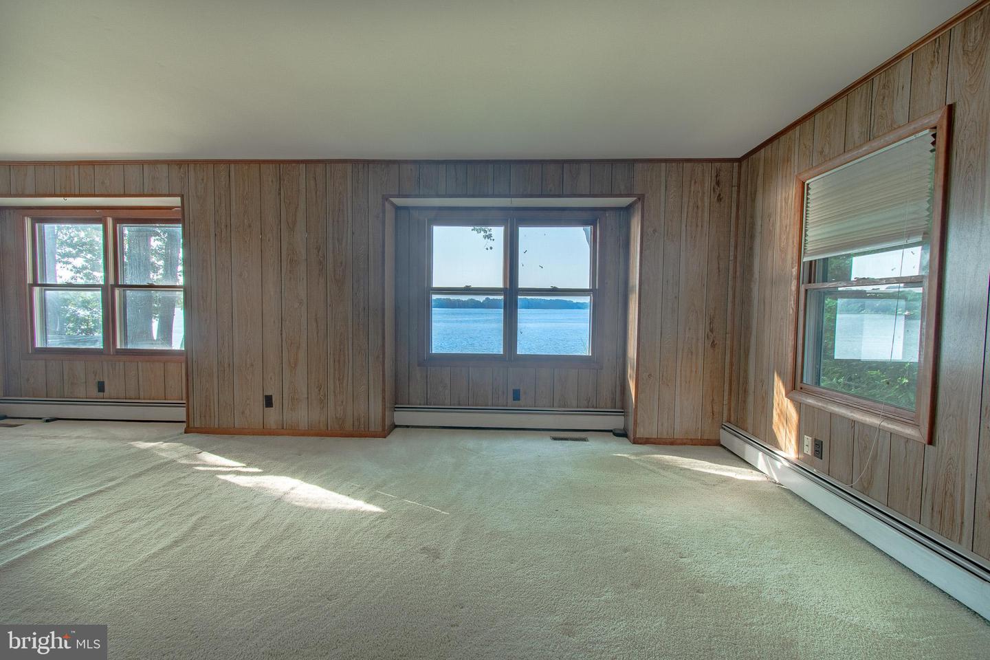 618 Pigpen Point Rd