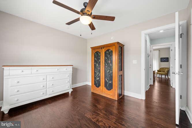 322 Laurens Way