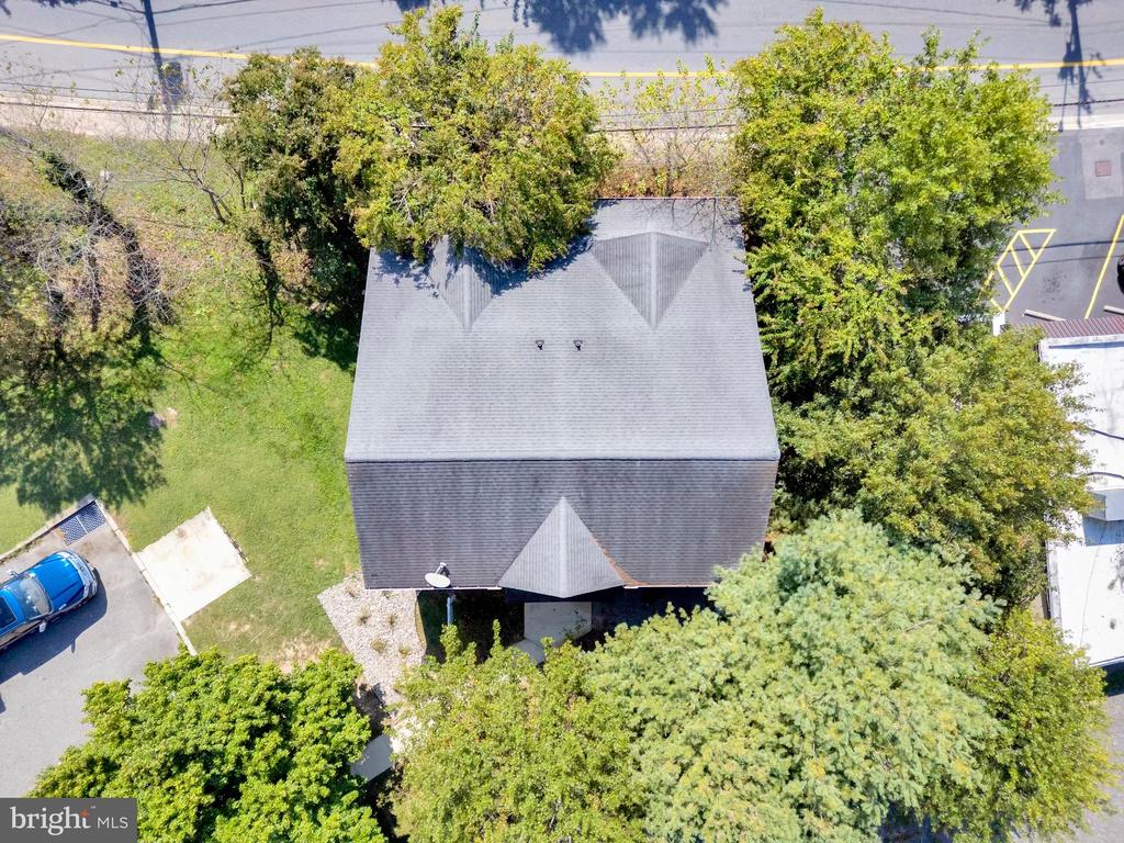 202 RIDGEVIEW COURT