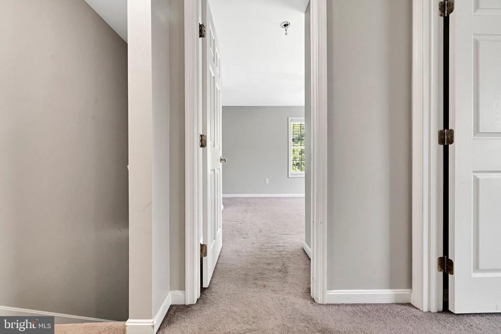 202 RIDGEVIEW COURT