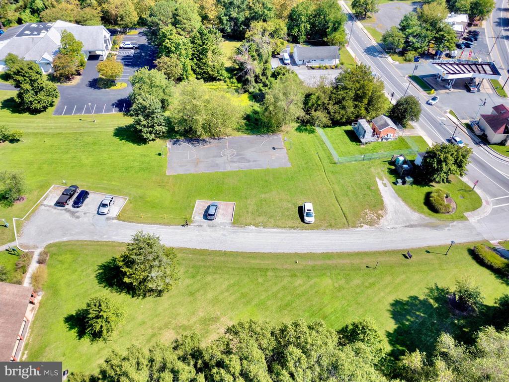 202 RIDGEVIEW COURT