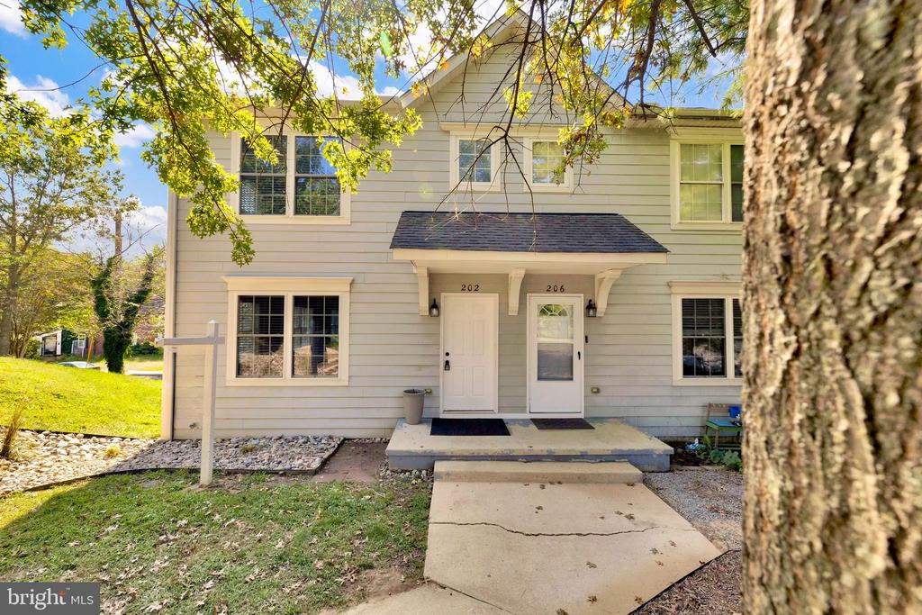 202 RIDGEVIEW COURT