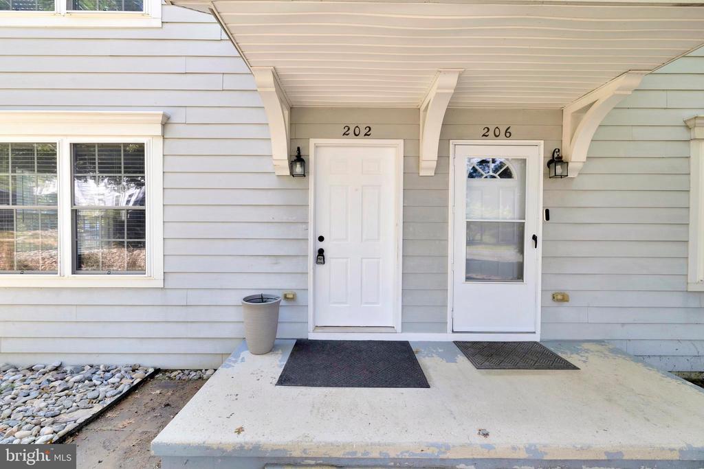 202 RIDGEVIEW COURT