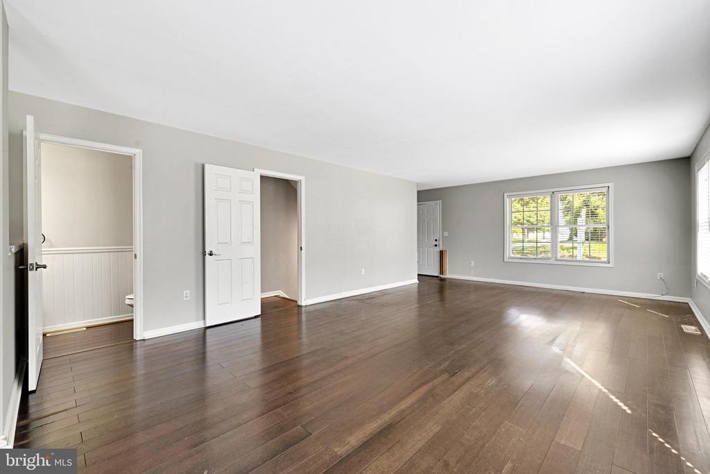 202 RIDGEVIEW COURT