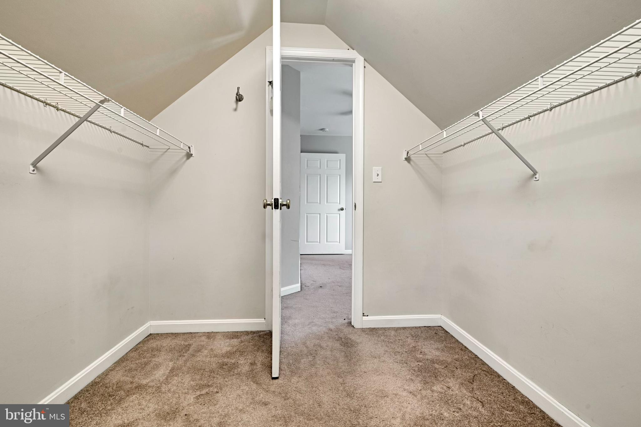 202 RIDGEVIEW COURT