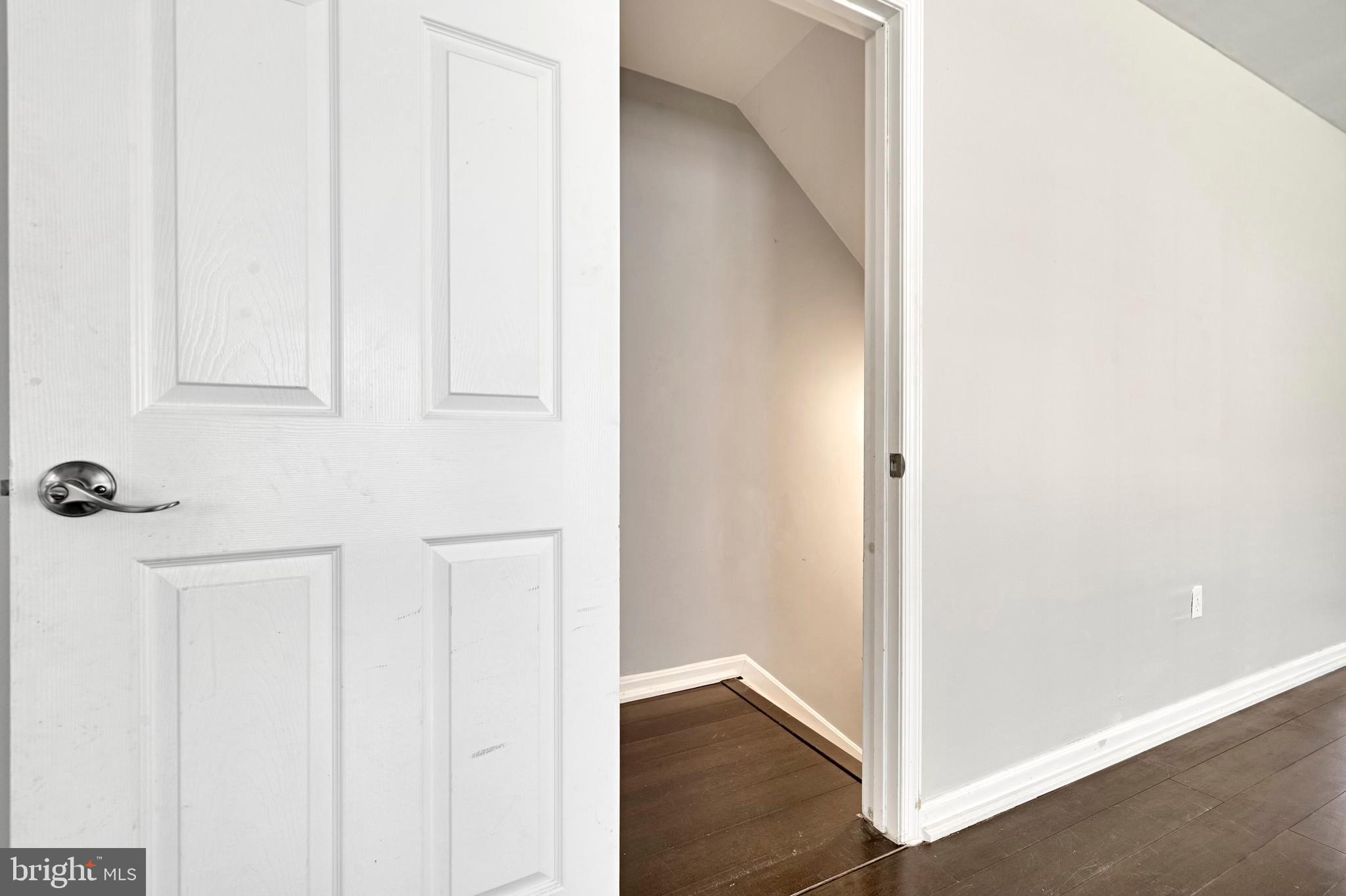 202 RIDGEVIEW COURT