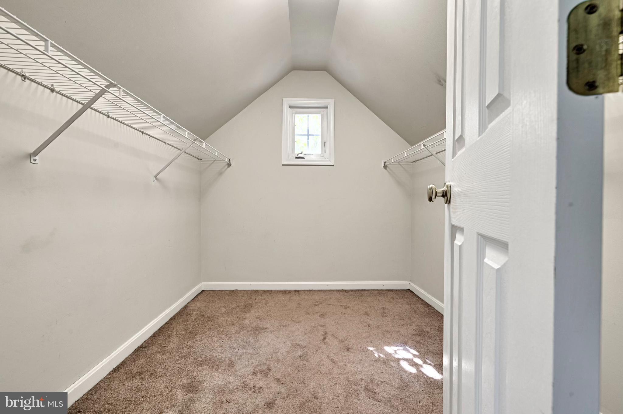 202 RIDGEVIEW COURT