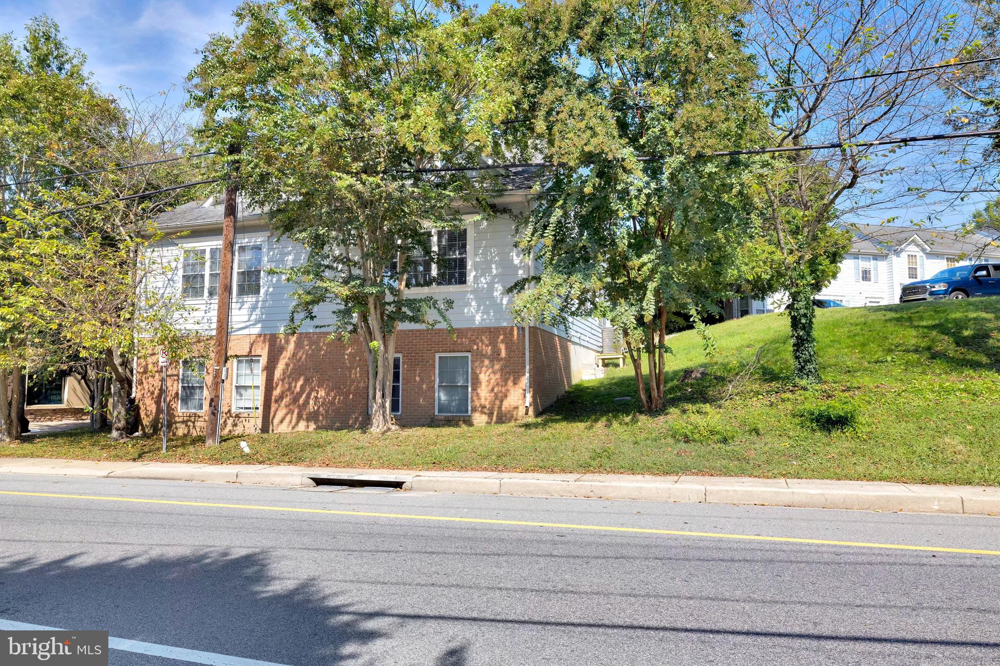 202 RIDGEVIEW COURT