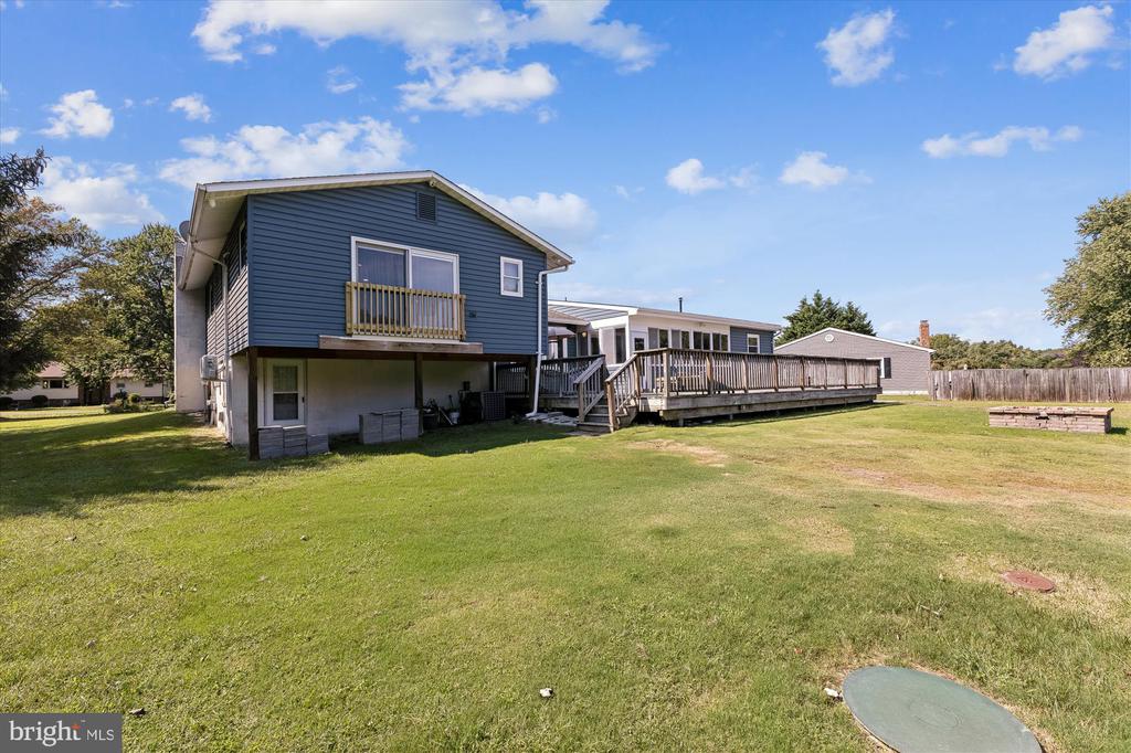 145 N LAKE DRIVE