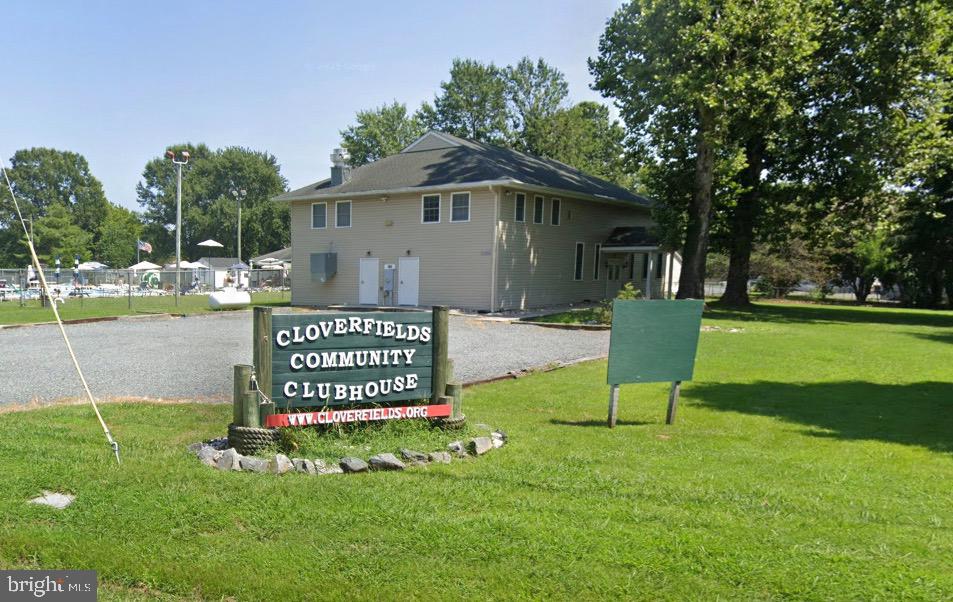 920 CLOVERFIELDS DRIVE
