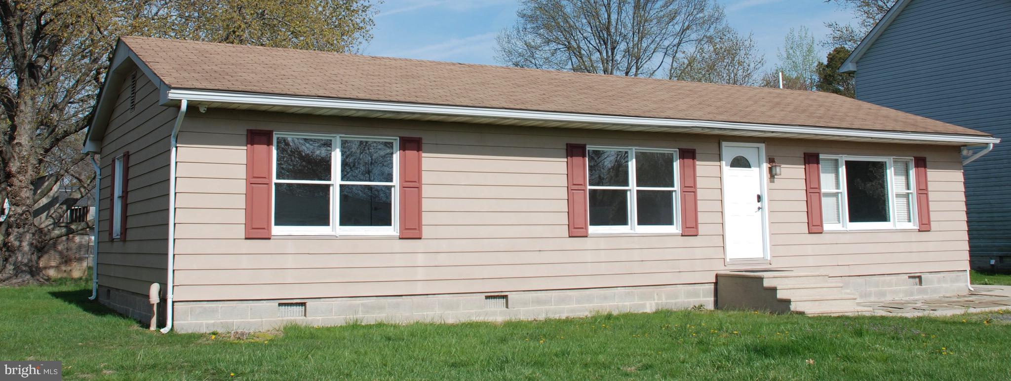 920 CLOVERFIELDS DRIVE