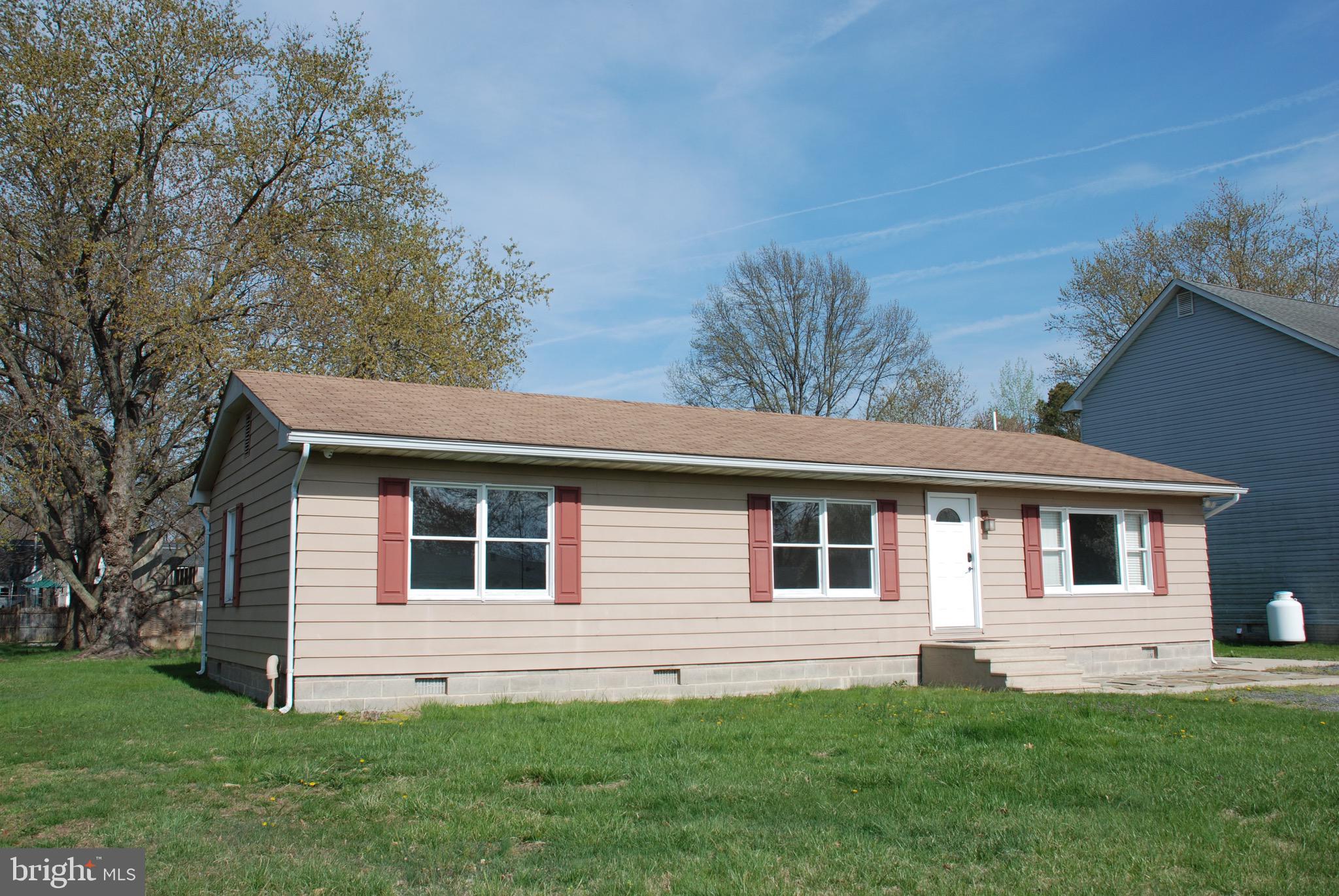 920 CLOVERFIELDS DRIVE