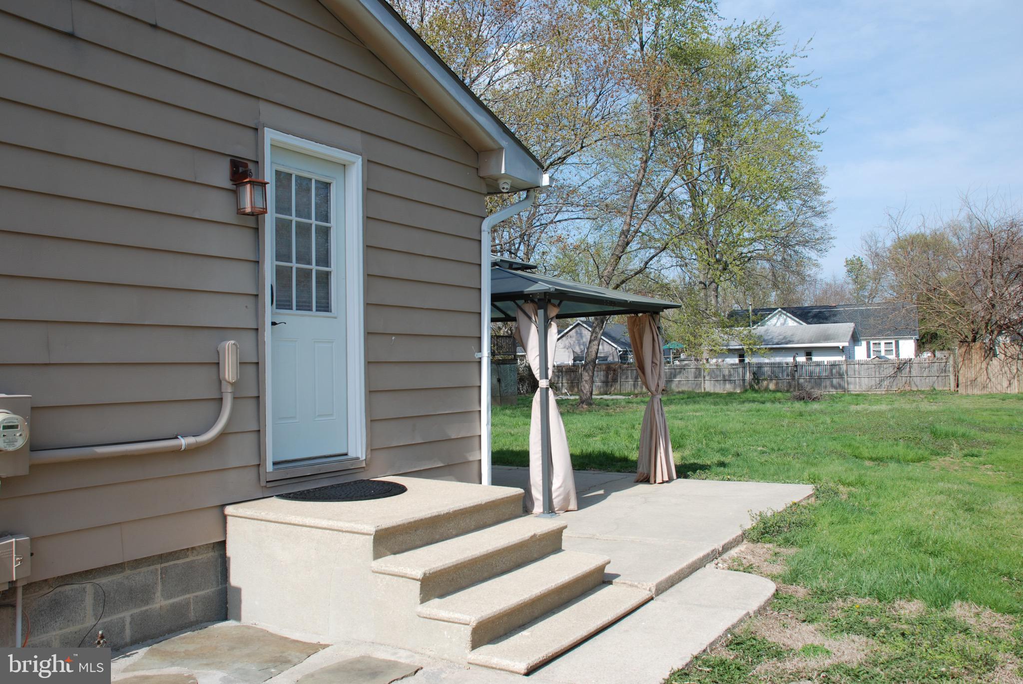 920 CLOVERFIELDS DRIVE