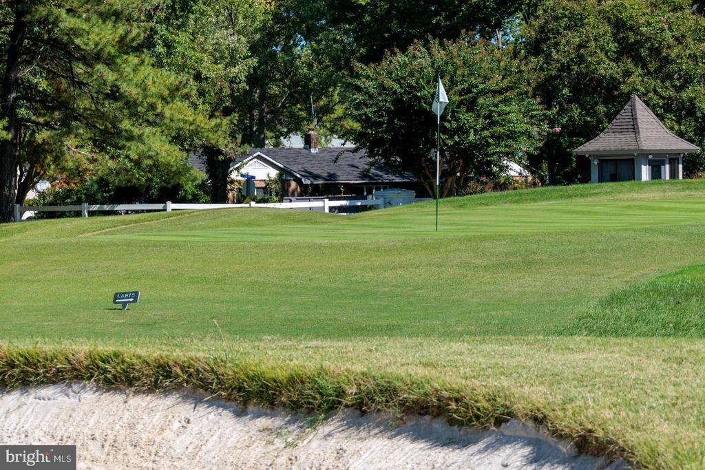 102 GOLF COURT