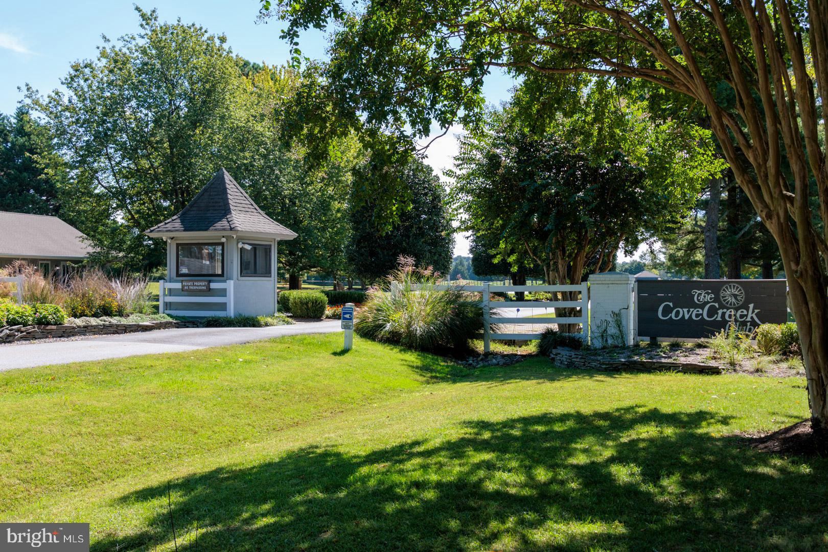 102 GOLF COURT