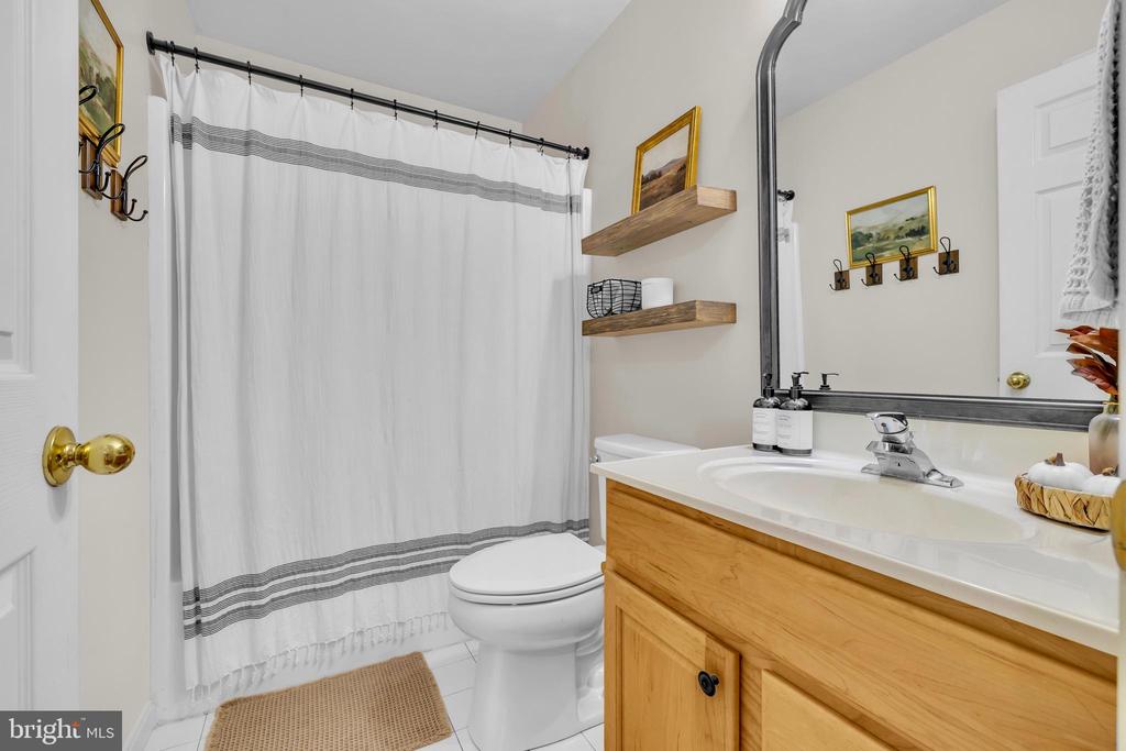 224 WYE KNOT COURT