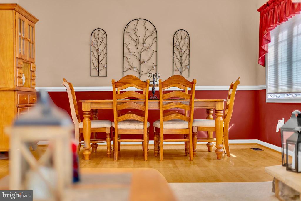 235 WYE KNOT COURT