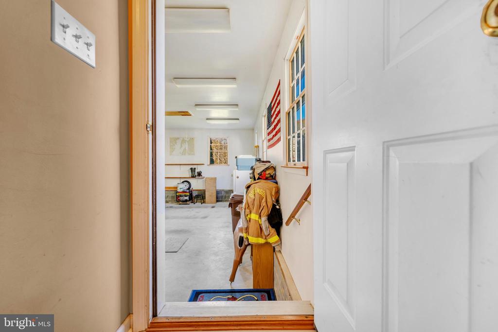 235 WYE KNOT COURT