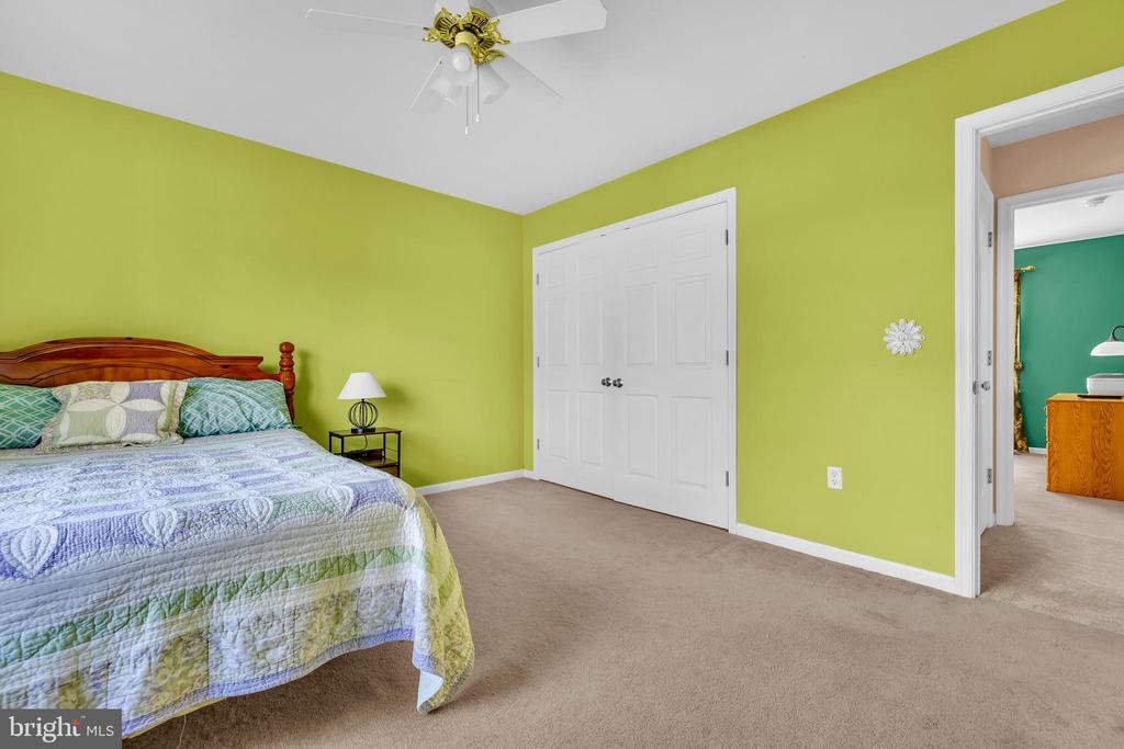 235 WYE KNOT COURT