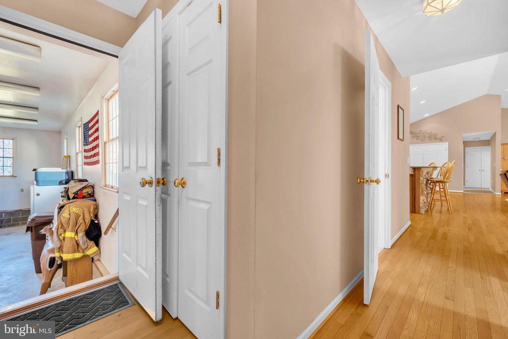 235 WYE KNOT COURT