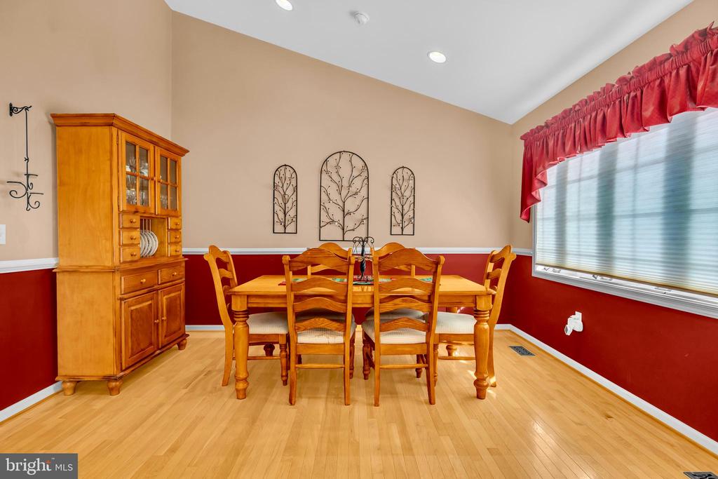 235 WYE KNOT COURT