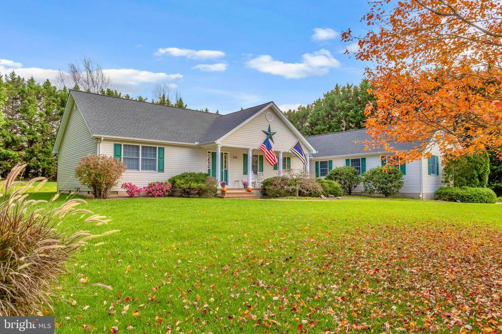 235 WYE KNOT COURT