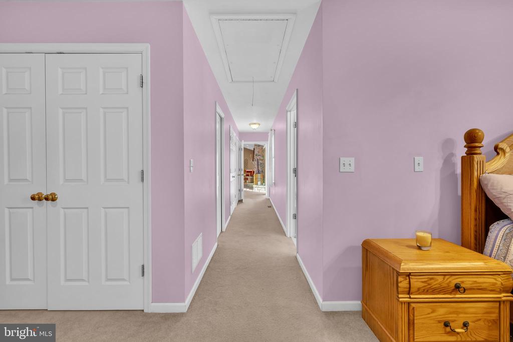 235 WYE KNOT COURT