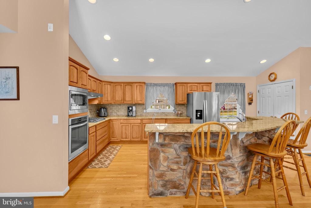 235 WYE KNOT COURT