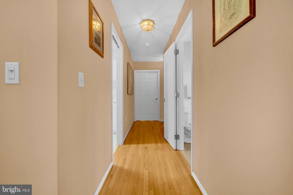235 WYE KNOT COURT