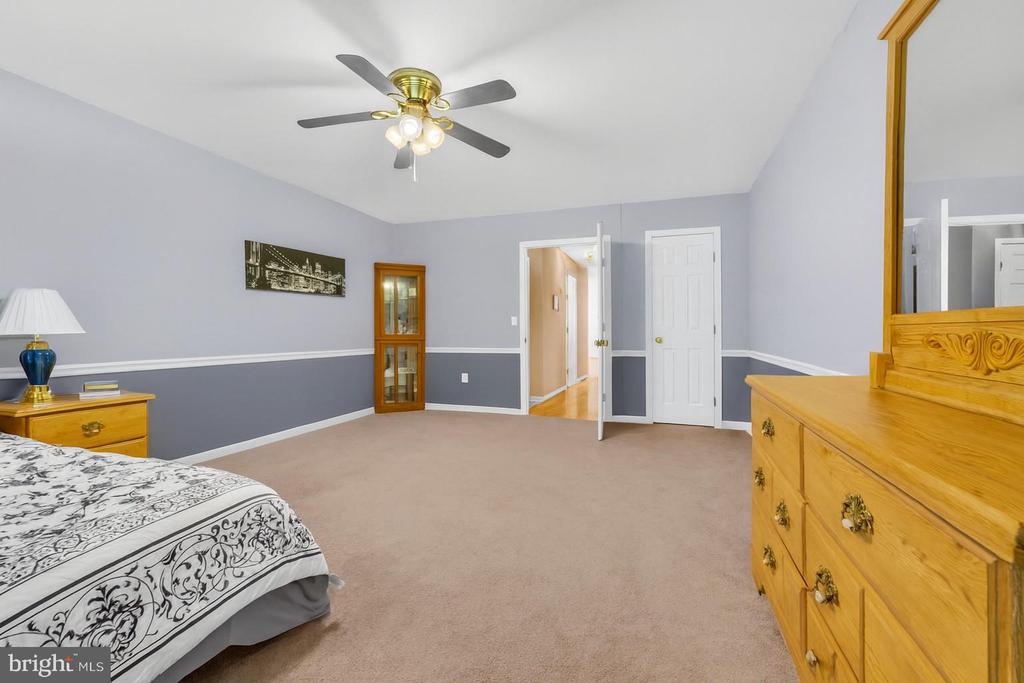 235 WYE KNOT COURT