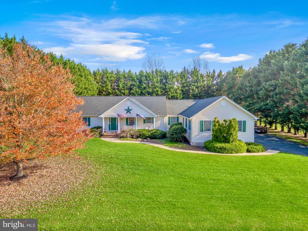 235 WYE KNOT COURT