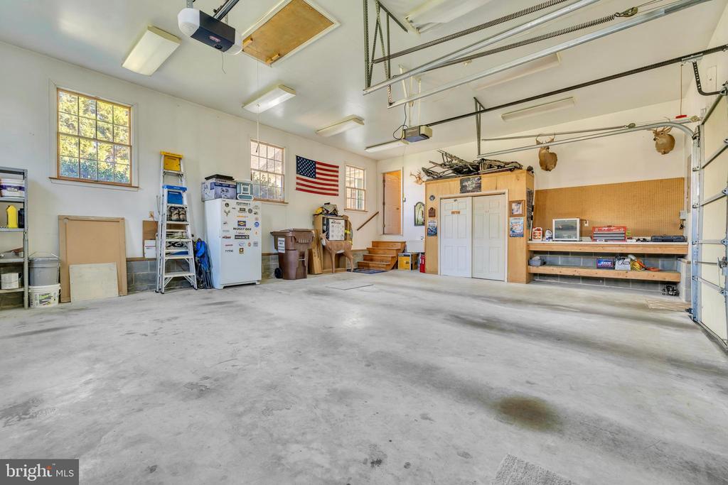 235 WYE KNOT COURT
