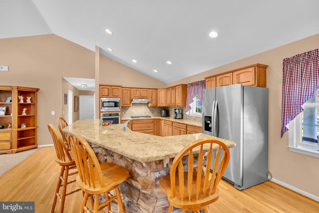 235 WYE KNOT COURT
