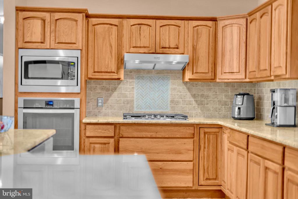 235 WYE KNOT COURT