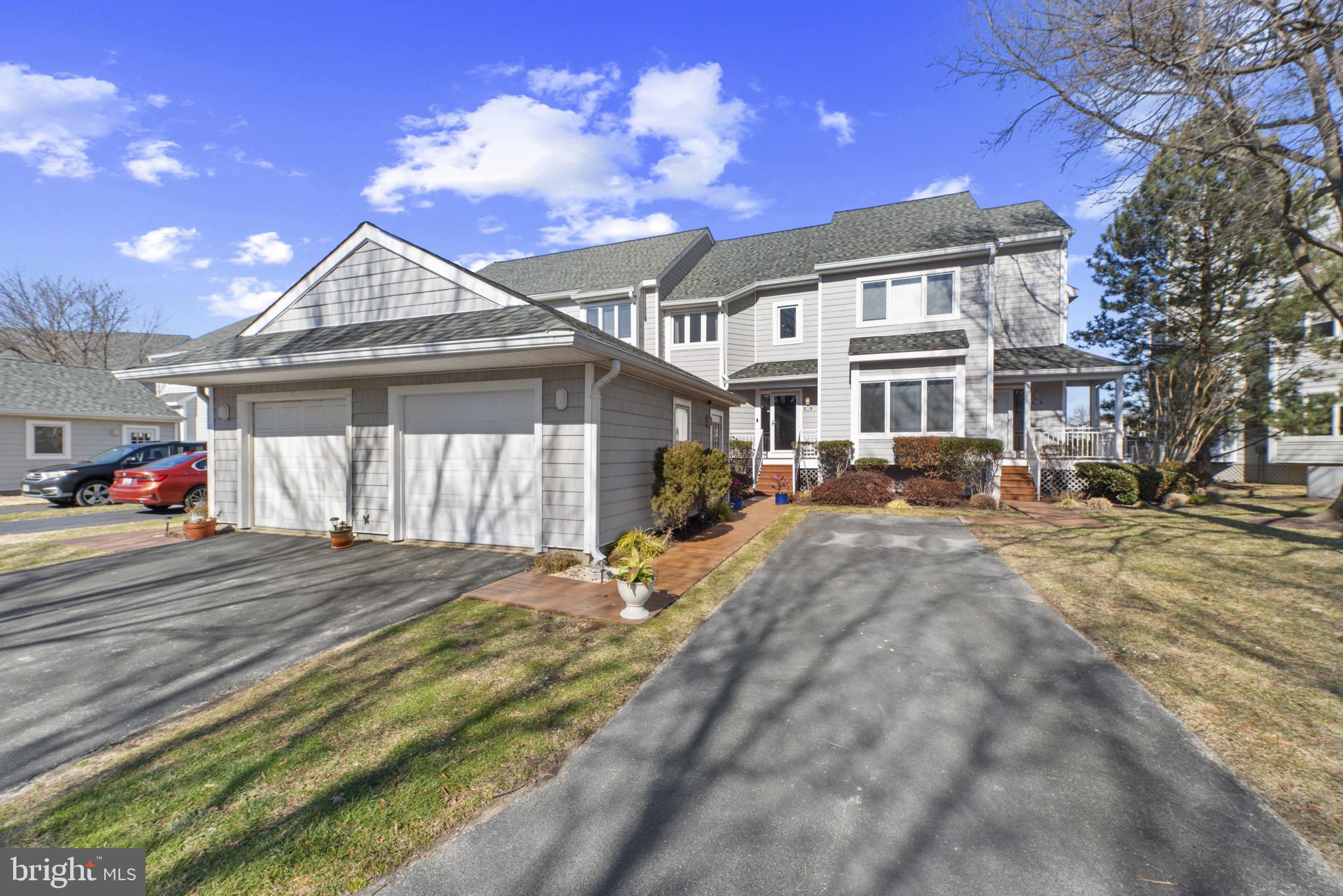 902 OYSTER COVE DRIVE